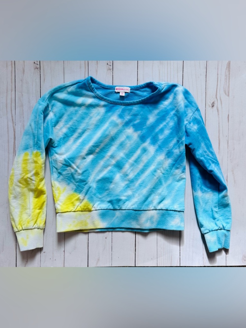 Girls Design History Tie Dye Crew Neck (size small)